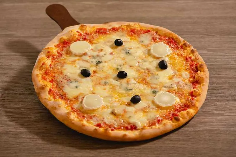 Pizza 4 fromages