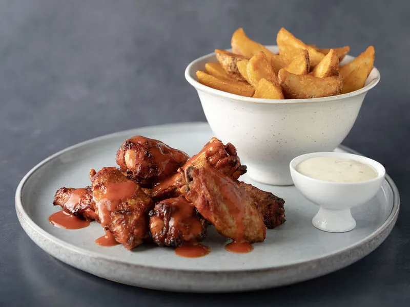 Buffalo Hot Wings and Wedges Combo