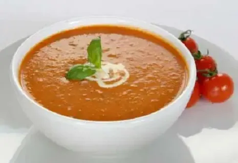 Soupe du jour : Lentilles corail, poivrons rouges, tomates, cumin