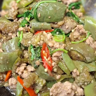 Asian Aubergine Stir Fry