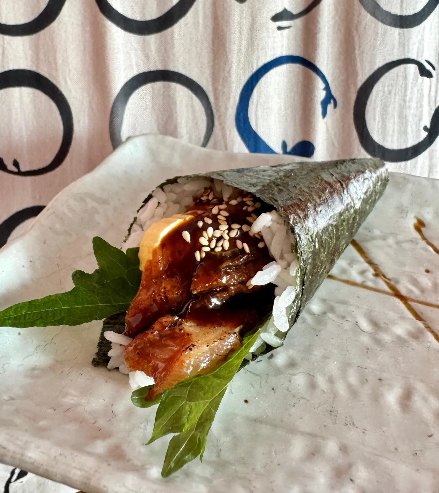 Temaki Anguille Omelette Shiso