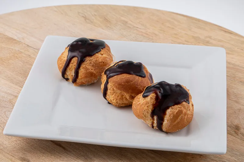 Profiteroles Glacées à la Vanille