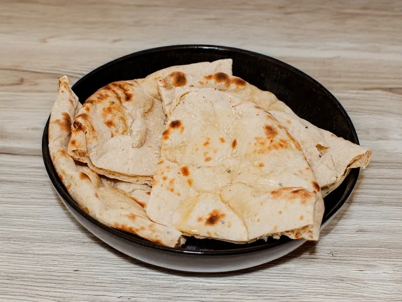 Garlic naan
