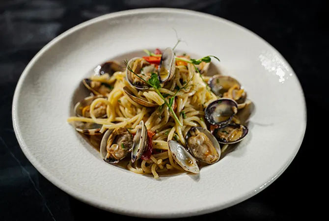 Pasta-Spaghetti Vongole Al Bianco