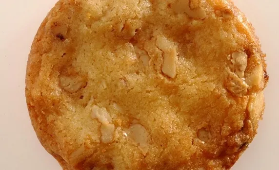 Maxi cookie chocolat blanc, noix de macadamia