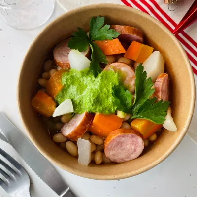 SAUCISSE FUMÉE & HARICOT BLANC