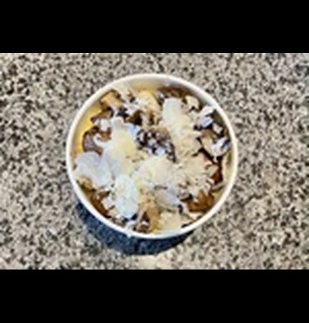 SCRAMBLED EGGS MUSHROOMS AND PARMESAN POT