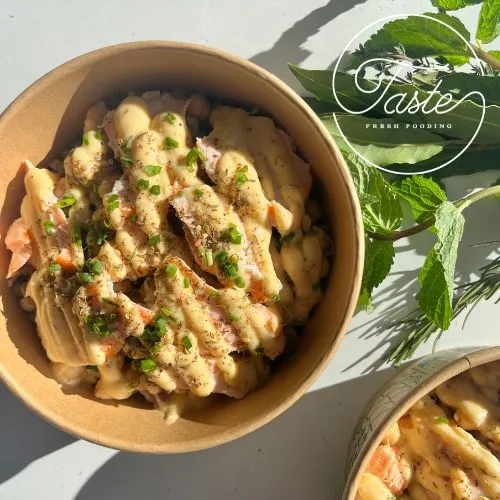 Bowl Chaud Méditerranéen & saumon frais