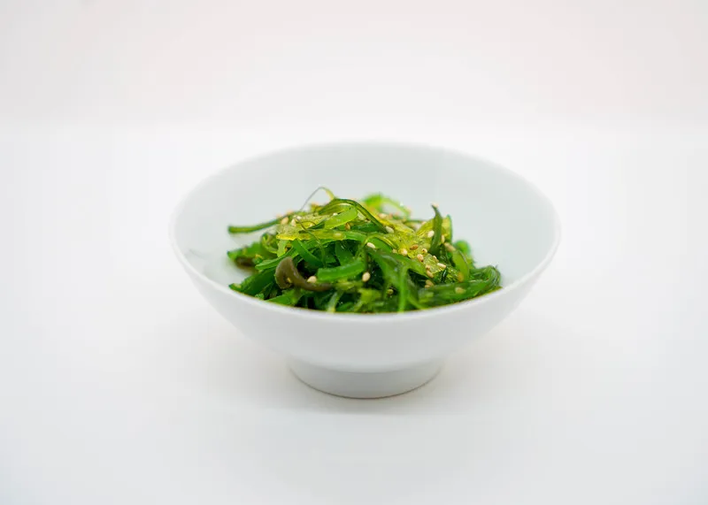 SALADE WAKAME