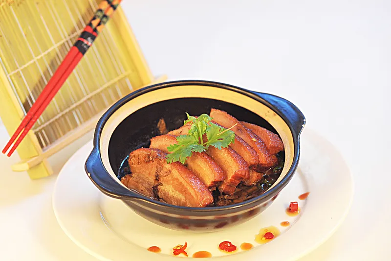 935.PORC ETUVE AUX LEGUMES PRE-SALES