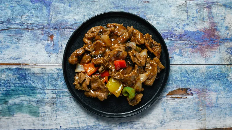 B03 BEEF WITH BLACK BEAN SAUCE
