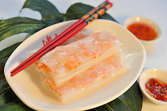 814.ROULEAUX A LA PÂTE DE RIZ AUX CREVETTES