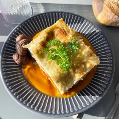 LASAGNE CAROTTES , CHÈVRE & MIEL