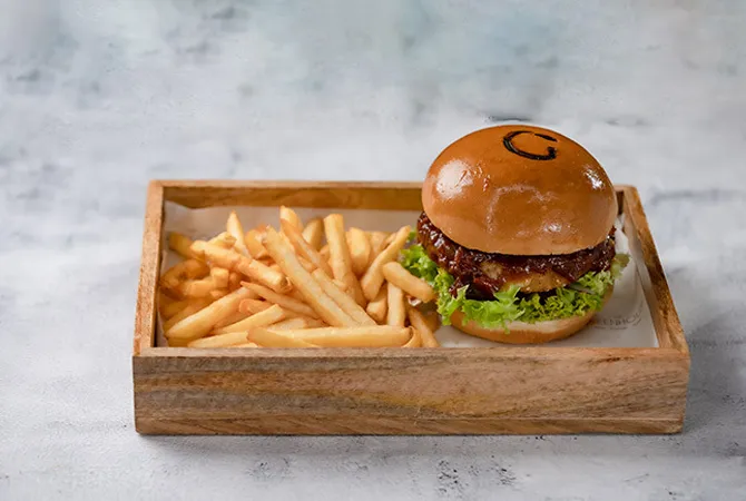 Burger-Avocado & Vegetable Patty (V)