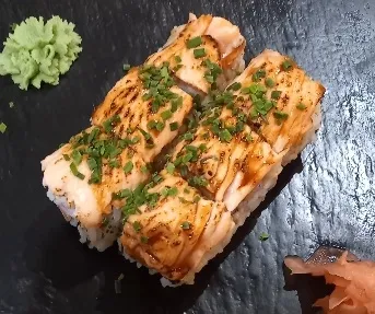 80- saumon snacké ciboulette (ext)/ saumon oignons rouges cheese (int)