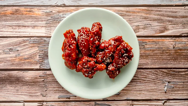 A14 KOREAN HOT WINGS (6PCS)