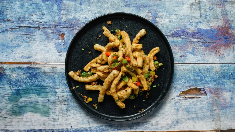 A16 SALT & CHILLI SQUID