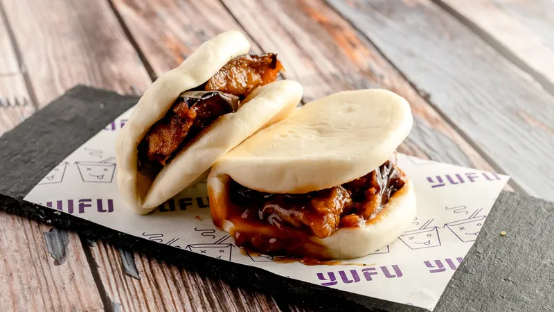 A18 AUBERGINE STEAMED BAO (2PCS)