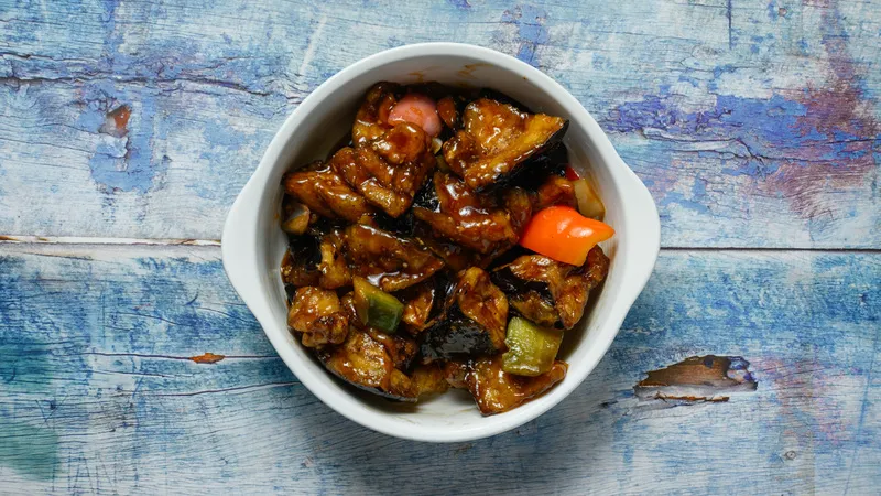 V01 SZECHUAN AUBERGINES