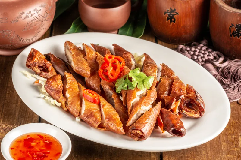 925.BOYAUX DE PORC FRITS