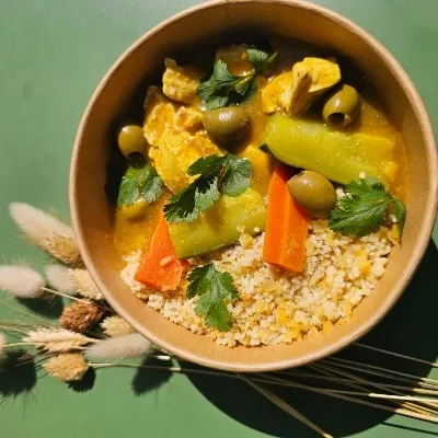 TAJINE DE POULET & SEMOULE PARFUMÉ 