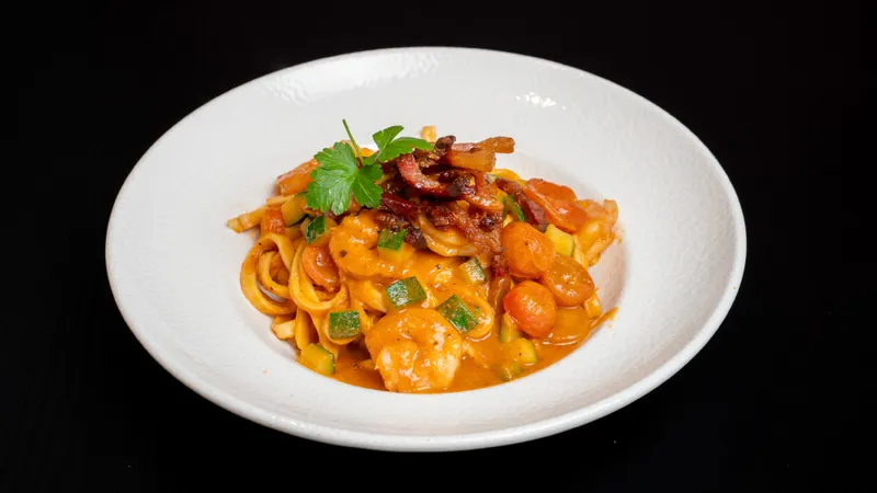 Pasta-Tagliatelle Zucchini Gamberi e' Guanciale-