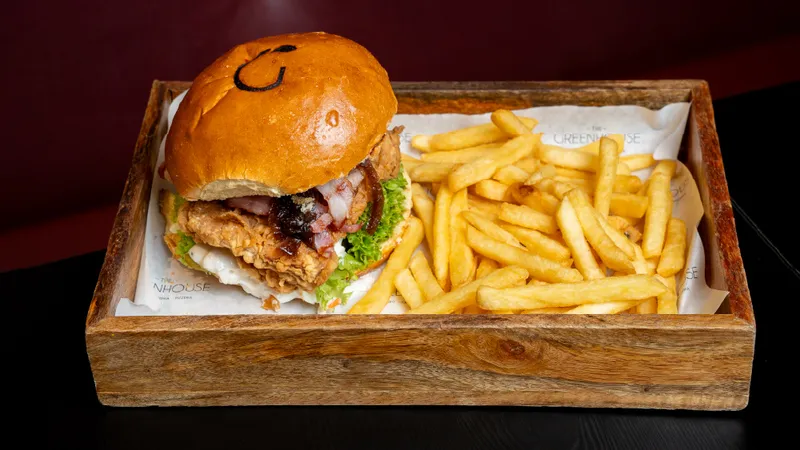 Burger-Chicken & Bacon
