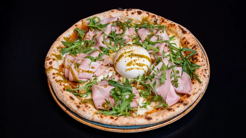 Pizza-Family Mortadella Pistachio Burrata-