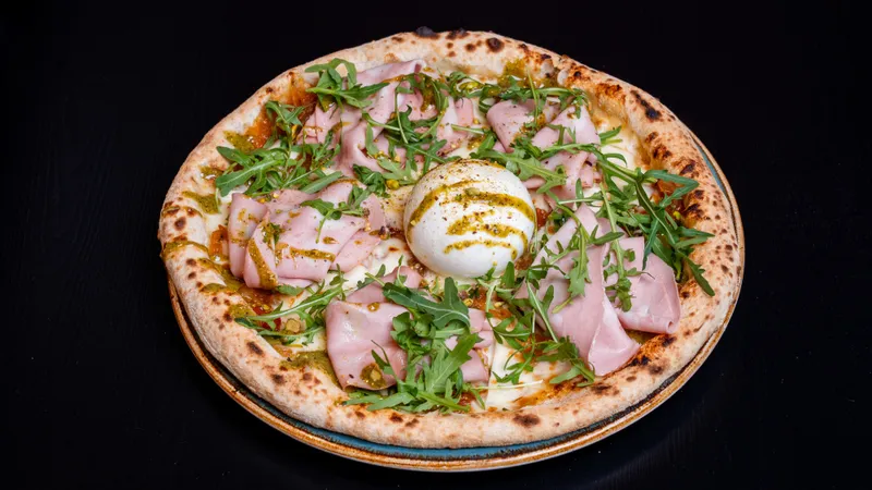 Pizza-Mortadella Pistachio Burrata-