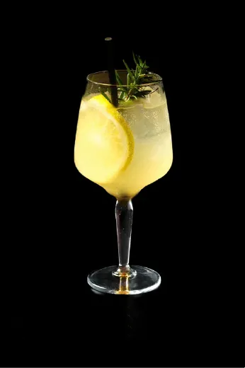 Limoncello Spritz