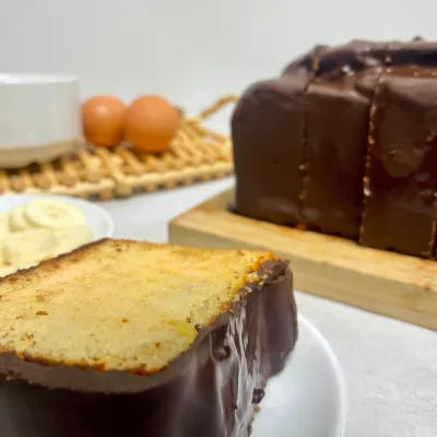 BANANA CAKE