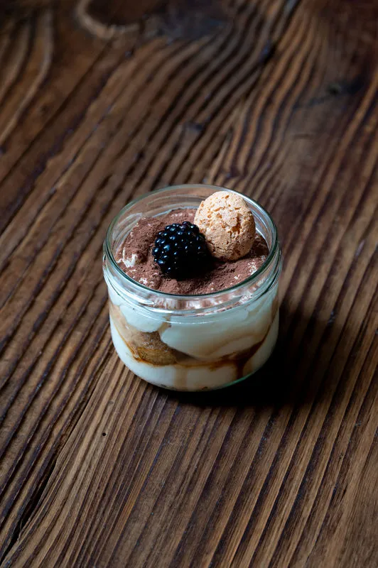 Tiramisu café