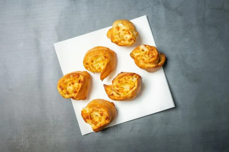 Cheesy Dough Balls 