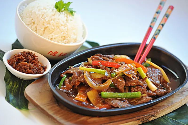 78.RIZ BOEUF A LA SAUCE "XO"(SAUCE FRUITS DE MER)