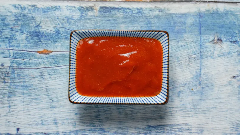 Y01 HOT SAUCE