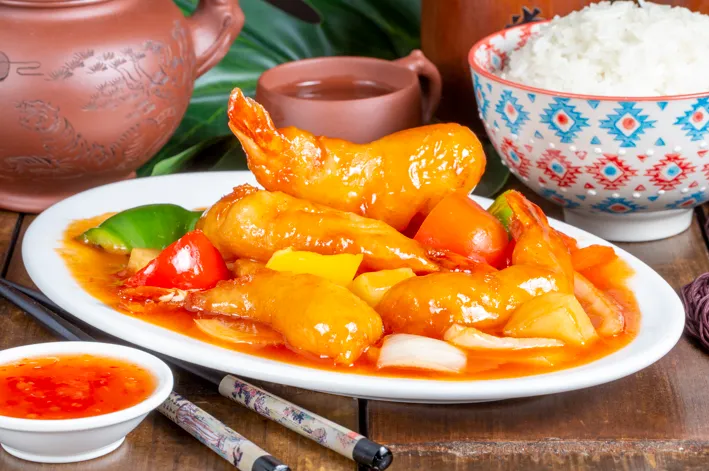 214.RIZ BEIGNETS DE CREVETTES A LA SAUCE AIGRE-DOUX