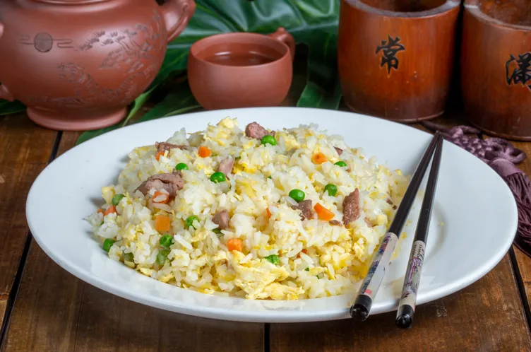 413.RIZ CANTONAIS SAUTE AU BOEUF